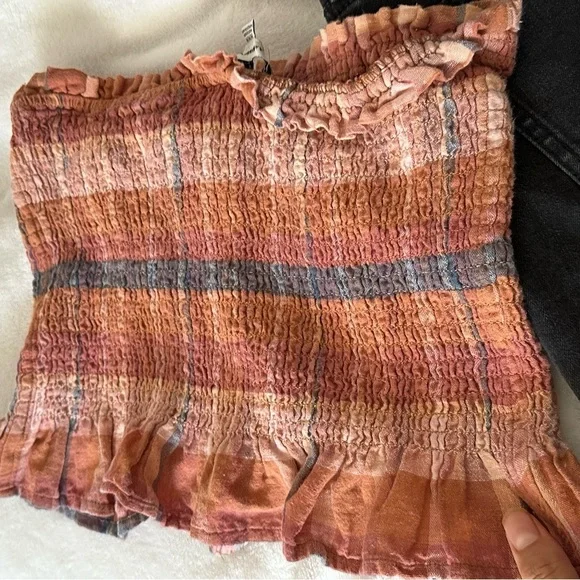 Striped Ruffled Top - Picture 5 of 5